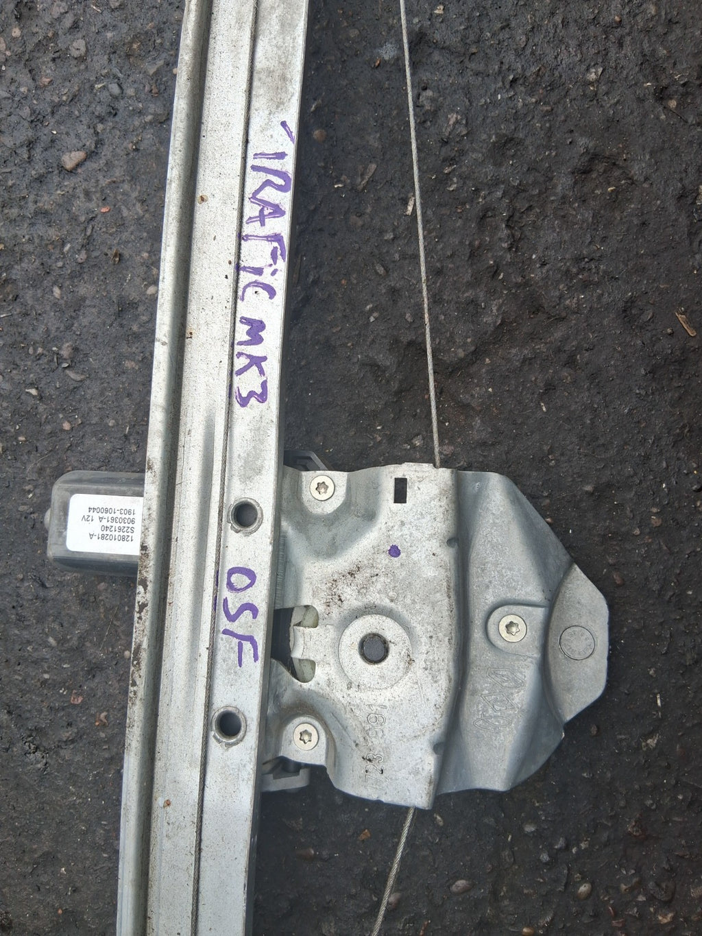 2023 RENAULT TRAFIC MK3 OSF DRIVER SIDE FRONT WINDOW MOTOR REGULATOR 807206238R