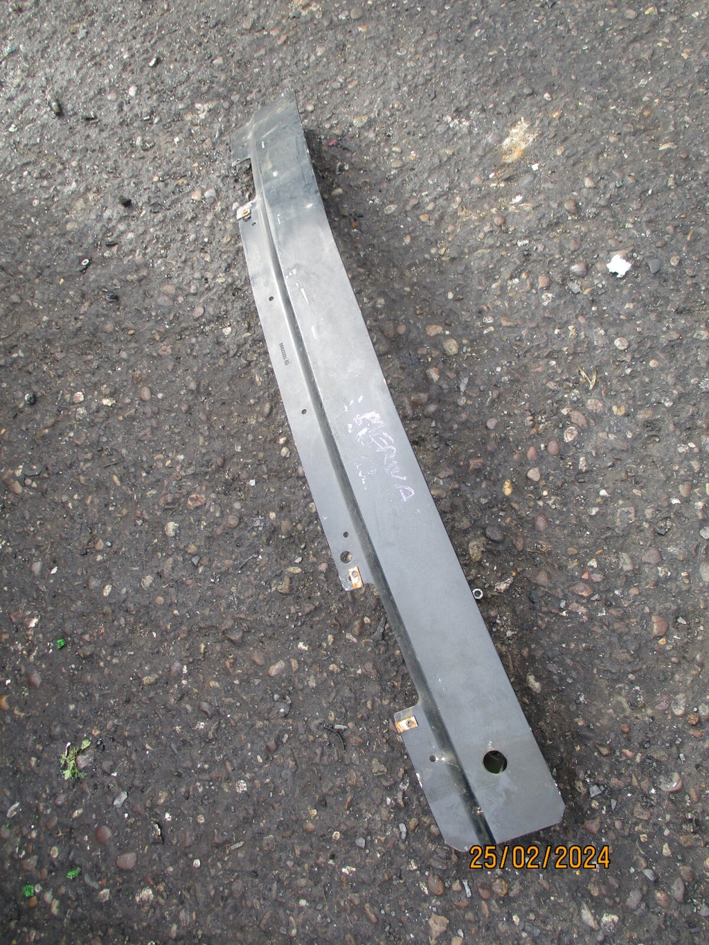 VAUXHALL MERIVA B 2010 FRONT BUMPER CRASH REINFORCEMENT BAR BLACK