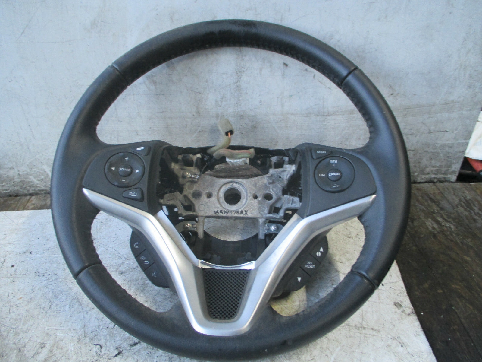 HONDA JAZZ MK4 2019 3 SPOKE MULTIFUNCTION STEERING WHEEL