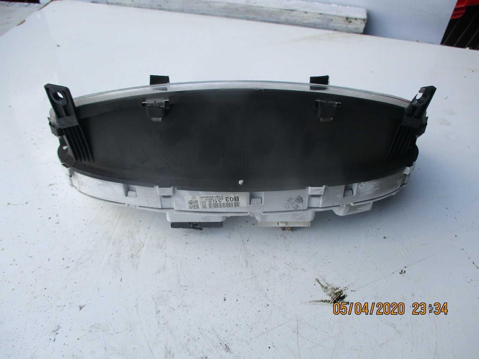 HYUNDAI TUCSON 2006 SPEEDOMETER INSTRUMENT CLUSTER 94011 2E610