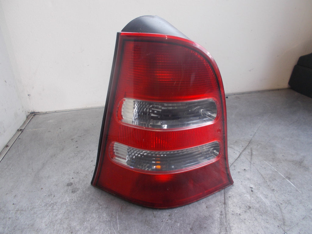 MERCEDES A CLASS W168 PRE FACELIFT 1997-2001 NSR PASSENGER REAR LIGHT 1688202764
