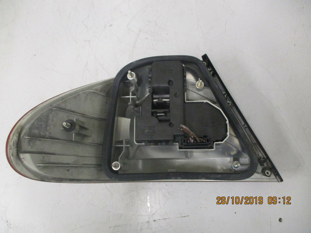 MERCEDES C CLASS W208 2004 OSR DRIVER SIDE REAR BRAKE TAIL LIGHT 2088200464