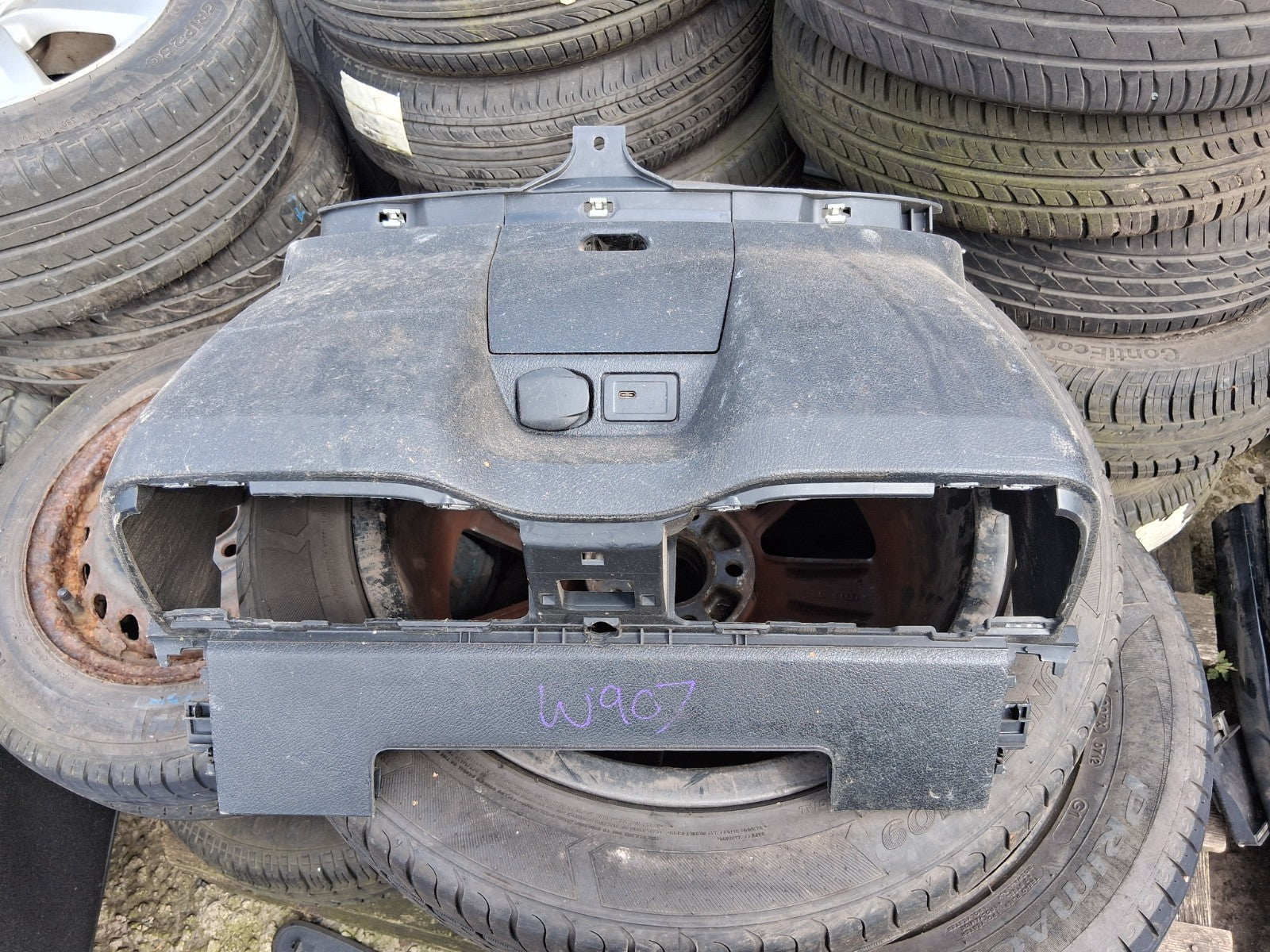 2023 MERCEDES BENZ SPRINTER W907 DASH TRIM & USB PORT A910682601
