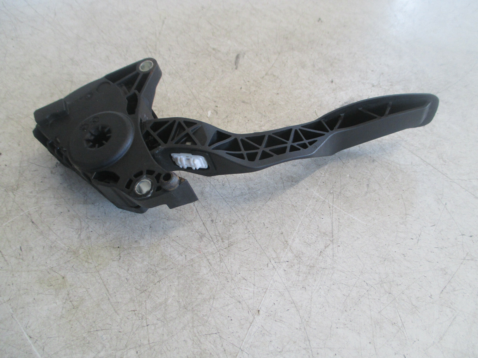 NISSAN QASHQAI J11 MK2 2017 KADJAR ACCELERATOR THROTTLE PEDAL 180024BG0B