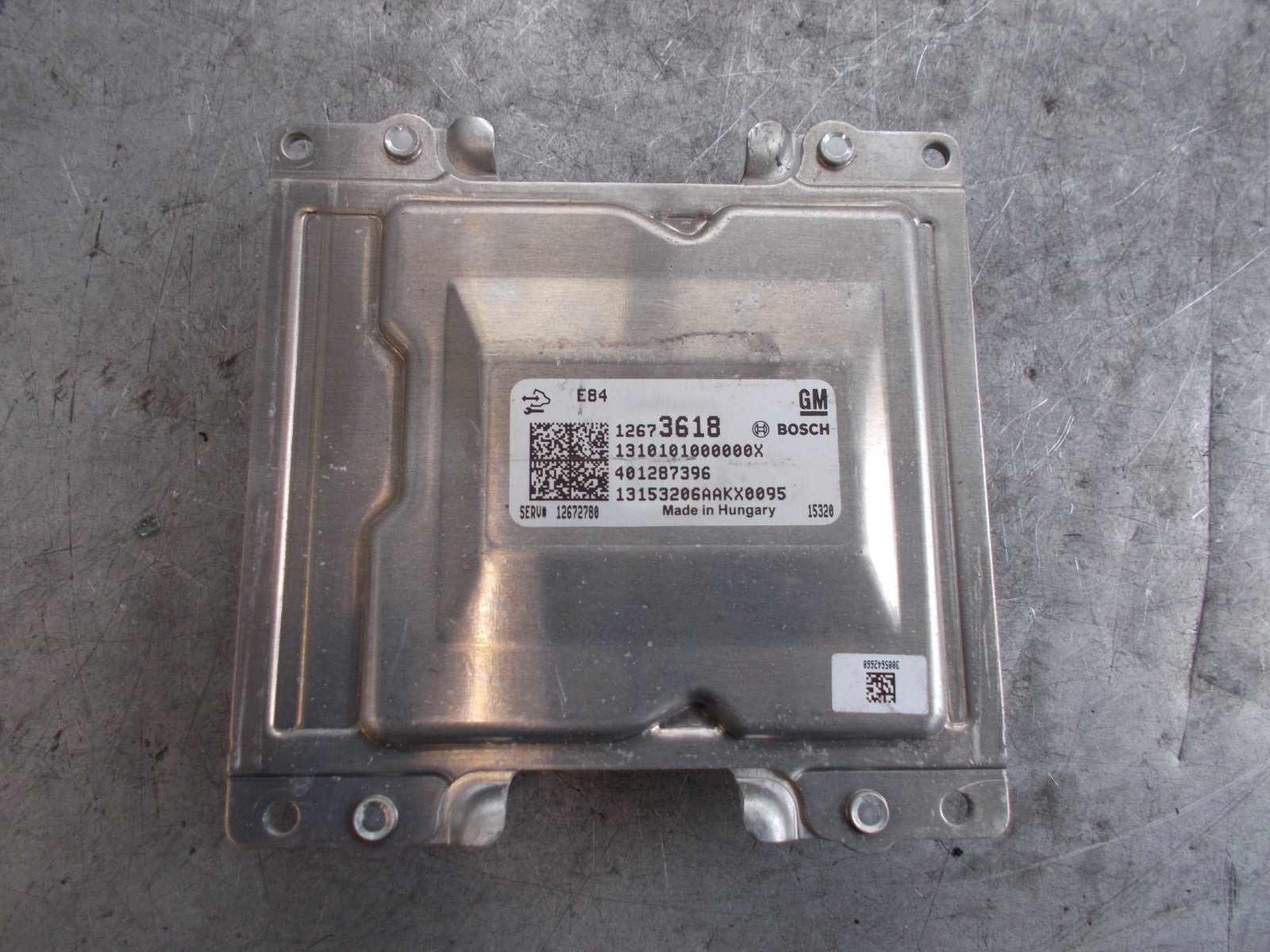VAUXHALL VIVA OPEL KARL 1.0 (L5Q/B10XE) ENGINE CONTROL UNIT ECU 12673618