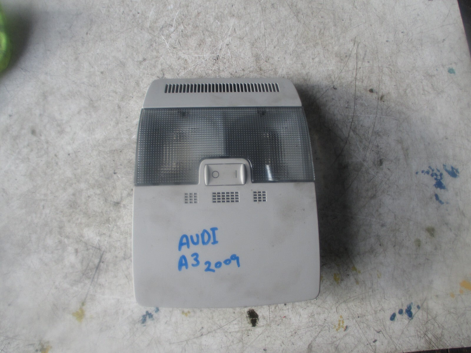 AUDI A3 8P 2009 FRONT INTERIOR ROOF LIGHT LAMP 8P0951177