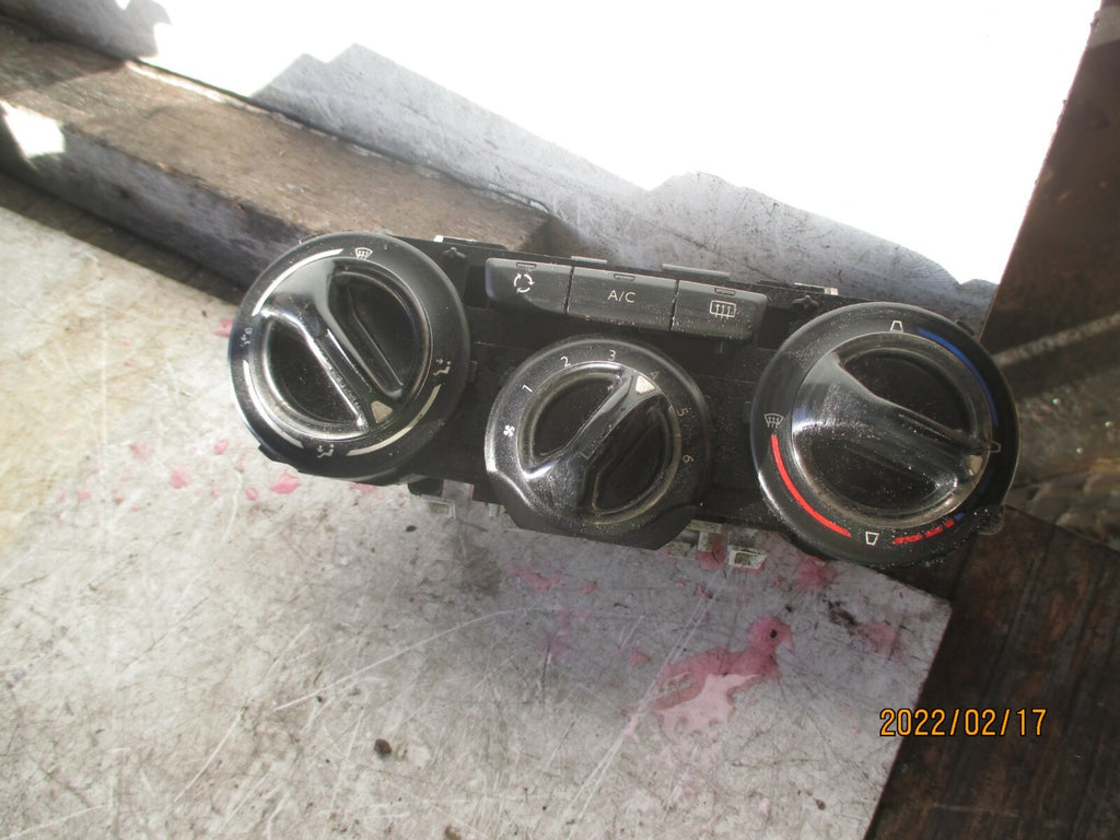PEUGEOT 208 2018 HEATER AC CLIMATE CONTROL SWITCH PANEL 96722483ZD