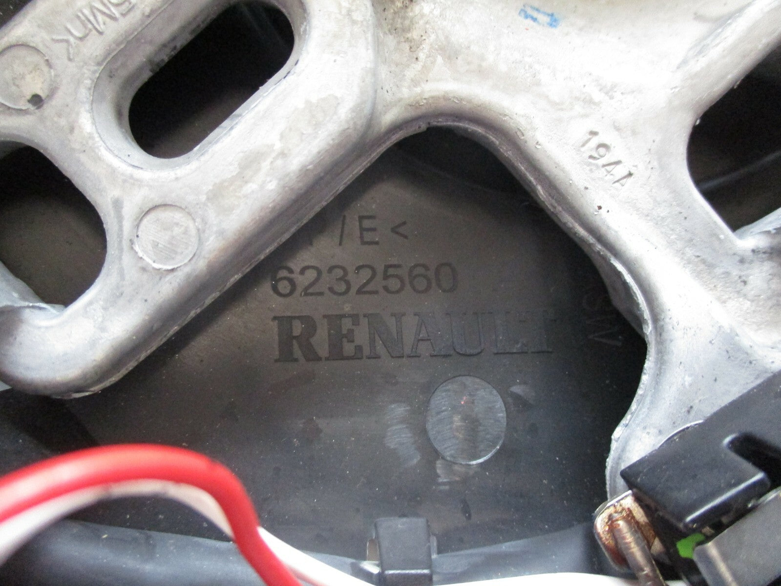 RENAULT CLIO X98 (MK4) LEATHER STEERING WHEEL 484005241R
