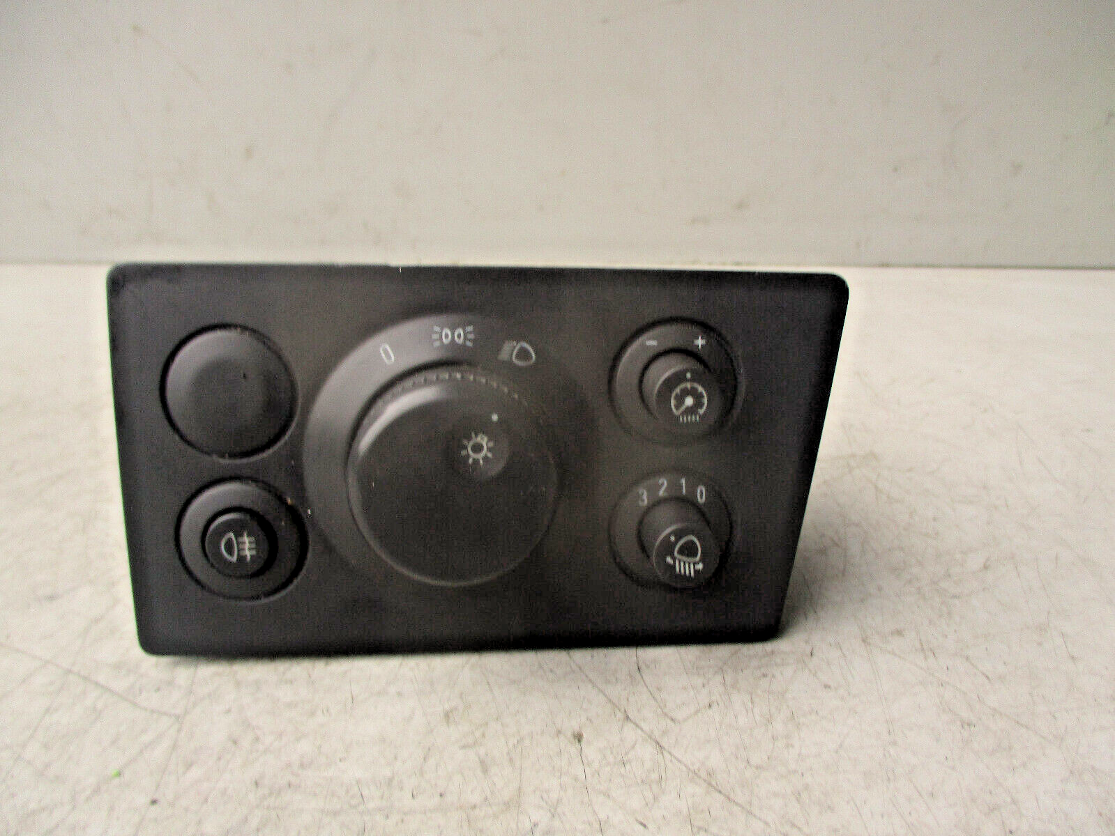 2014 VAUXHALL ZAFIRA B HEADLIGHT SWITCH BUTTON CONTROLLER 04061200