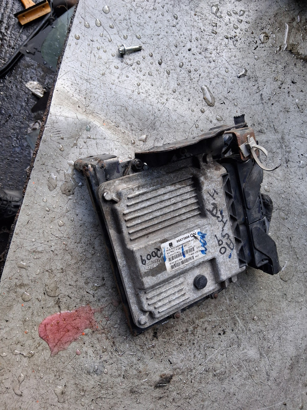 VAUXHALL ASTRA 2009 ENGINE CONTROL UNIT ECU 55573956