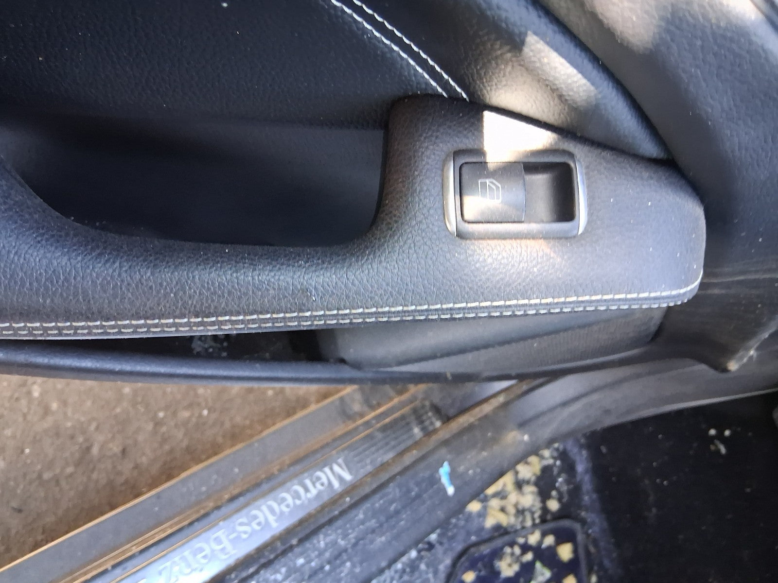 2019 MERCEDES BENZ GLA 180 X156 NSF PASSENGER SIDE FRONT WINDOW CONTROL SWITCH