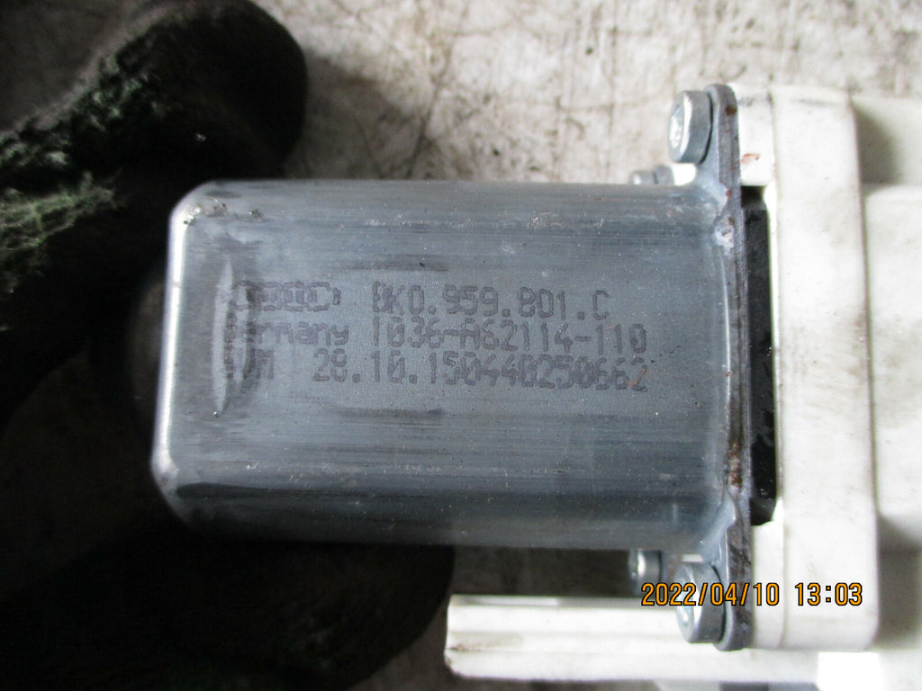 AUDI A1 2015 5 DOOR 8X NSF PASSENGER SIDE FRONT DOOR WINDOW MOTOR 8K0959801C