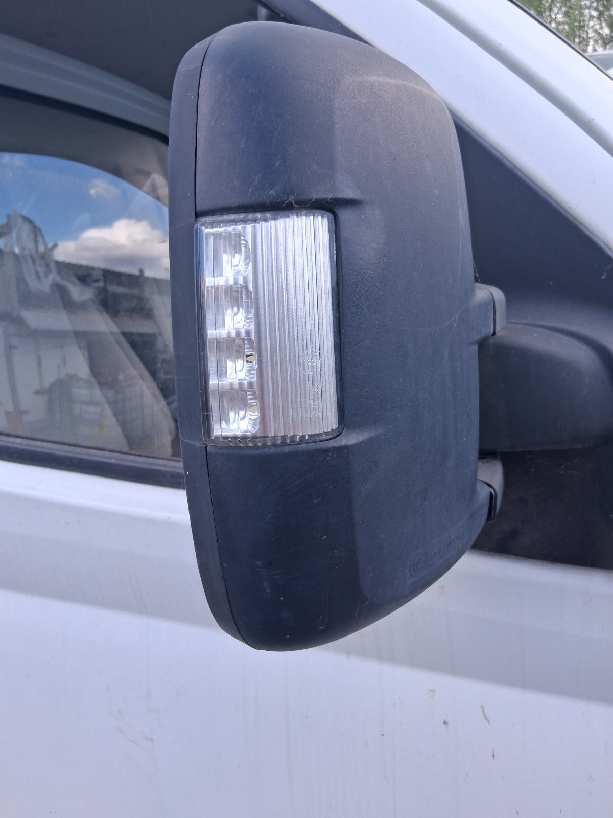 2020 SAIC LDV V80 OSF DRIVER SIDE FRONT RIGHT WING MIRROR BLACK