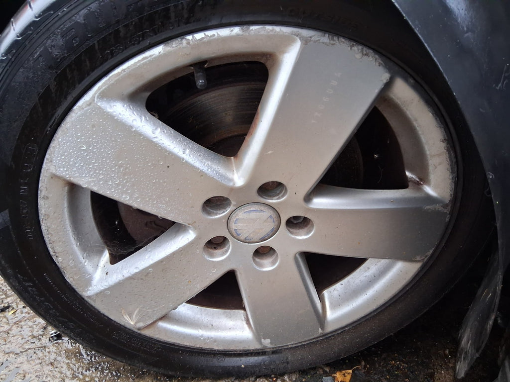 2006 VW VOLKSWAGEN PASSAT B6 17 INCH ALLOY WHEEL WITH TYRE 235/45R17
