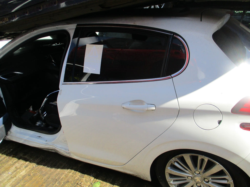 PEUGEOT 208 2017 5 DOOR NSR PASSENGER SIDE REAR COMPLETE DOOR WHITE EVL