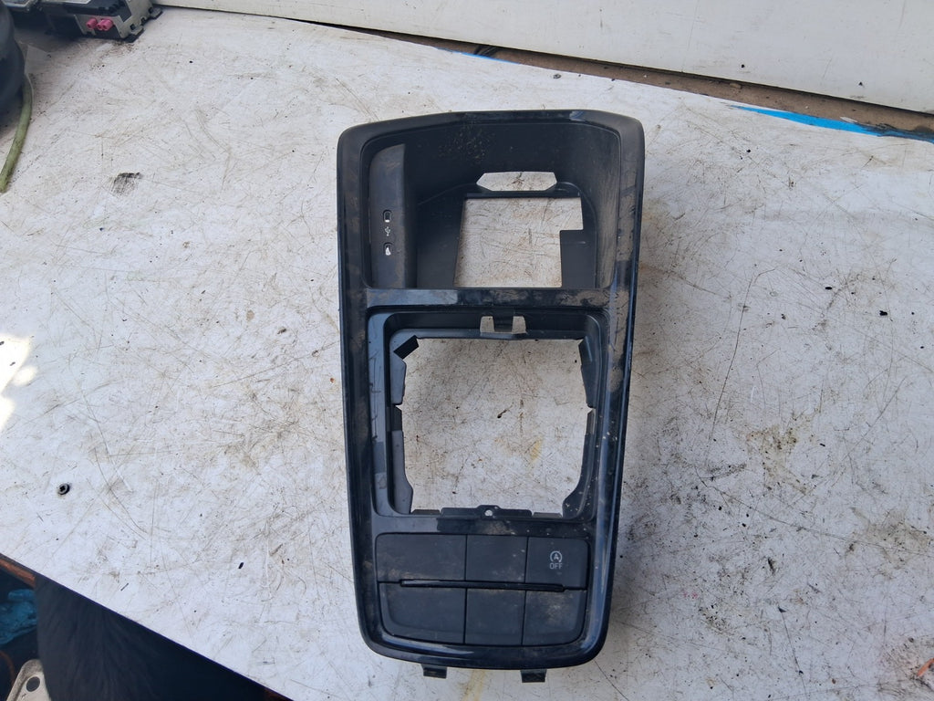 2021 SKODA SCALA GEARSTICK SURROUND TRIM PANEL 656863212A