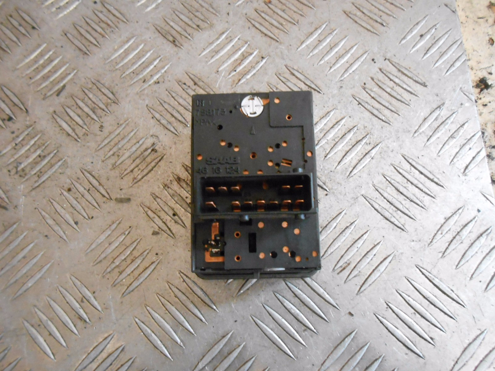 SAAB 95 9-5 1998 HEADLIGHT SIDELIGHT CLOCK DIMMING CONTROL SWITCH 4616124