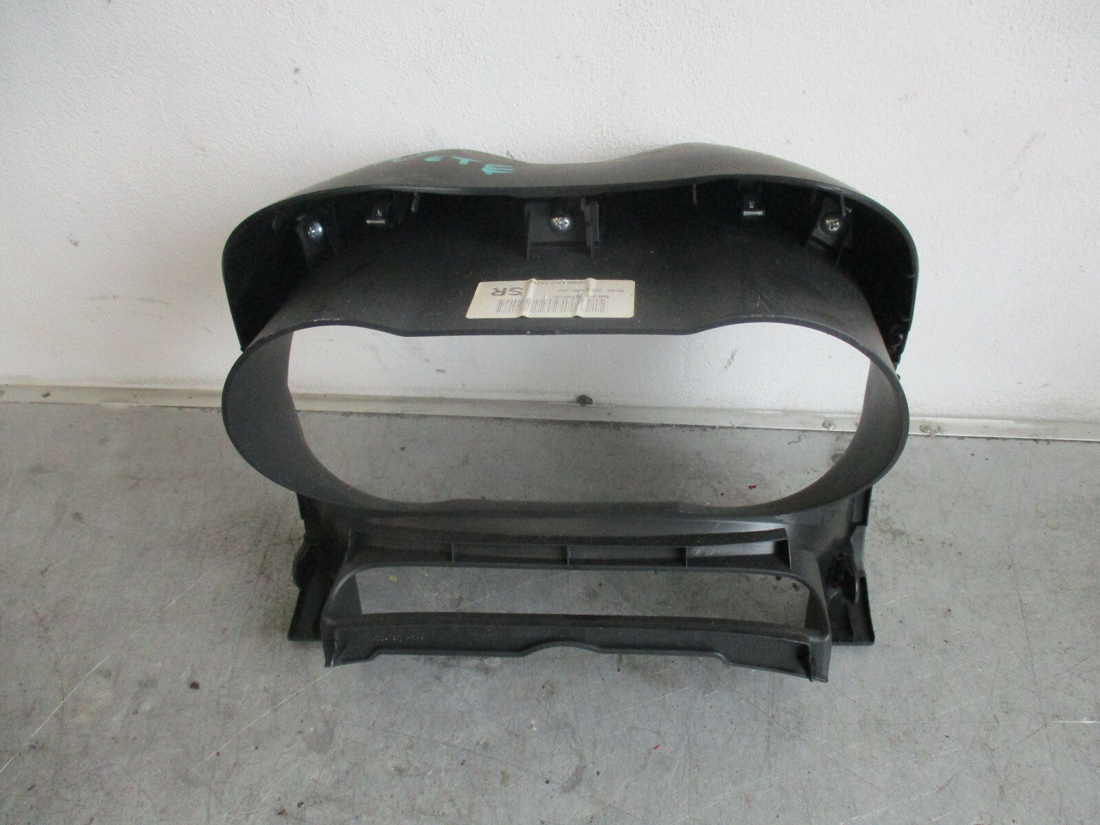 NISSAN NOTE E11 MK1 SPEEDO CLOCK SURROUND TRIM 68240-BH00E