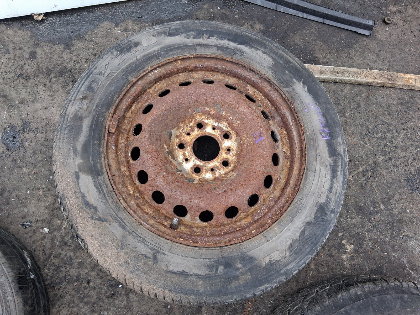 2016 RENAULT KANGOO MK2 15 INCH STEEL WHEEL WITH TYRE 195/65R15