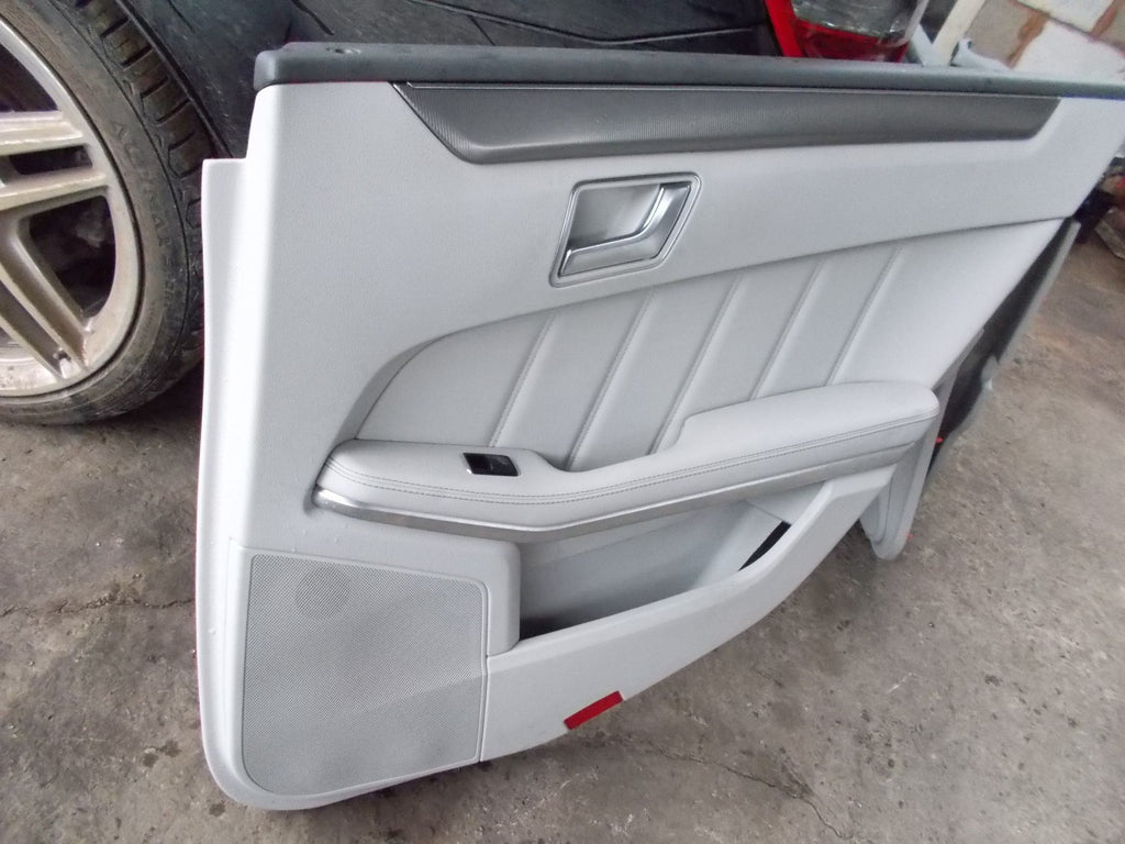 MERCEDES E CLASS W212 2016 OSR DRIVERS SIDE REAR DOOR CARD WHITE