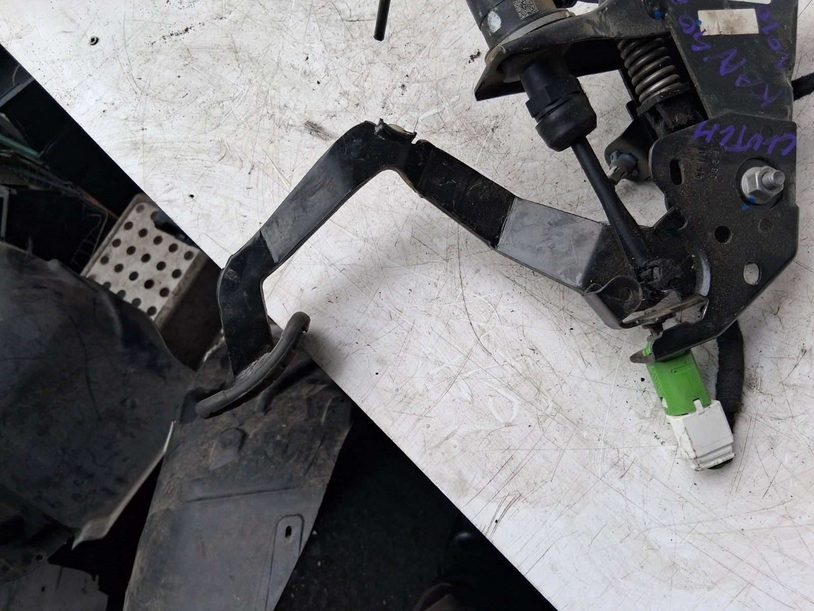 2020 RENAULT KANGOO MK2 CLUTCH PEDAL 8200508356