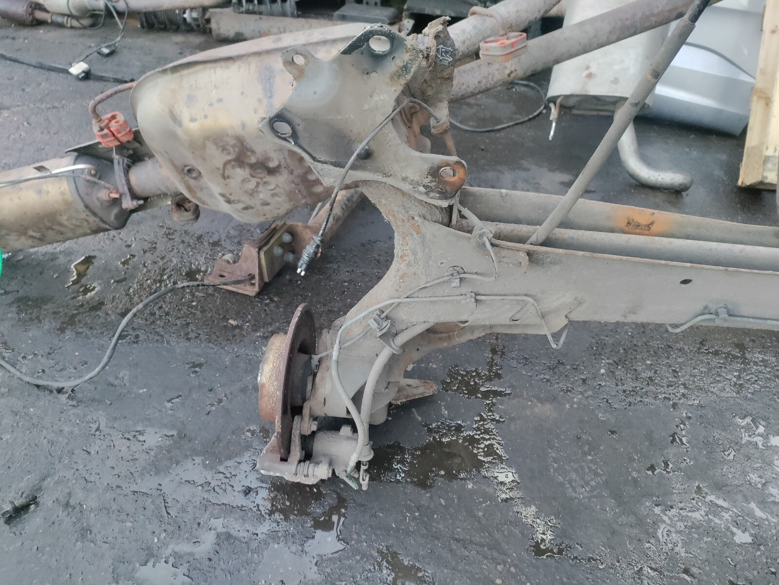 2009 RENAULT MEGANE MK2 CONVERTIABLE REAR DEAD AXLE DISC TYPE