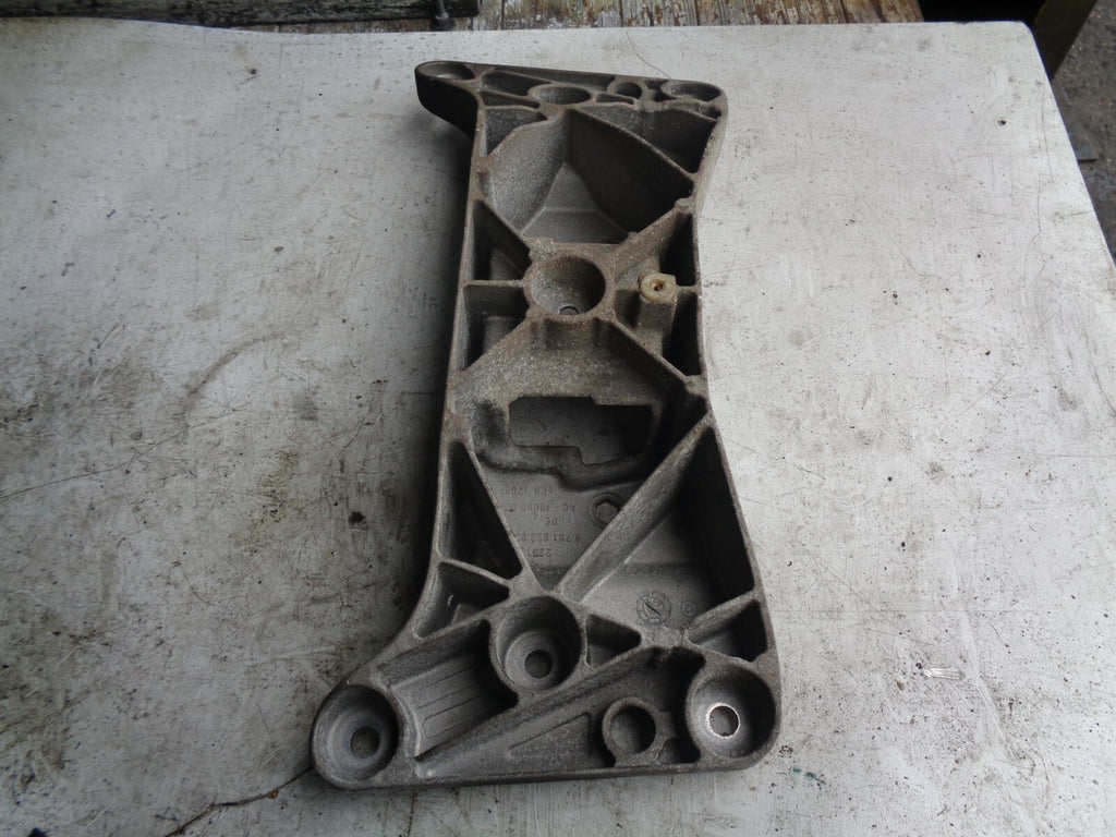 BMW 5 SERIES F10 F11 M SPORT GEARBOX MOUNT BRACKET 678122203