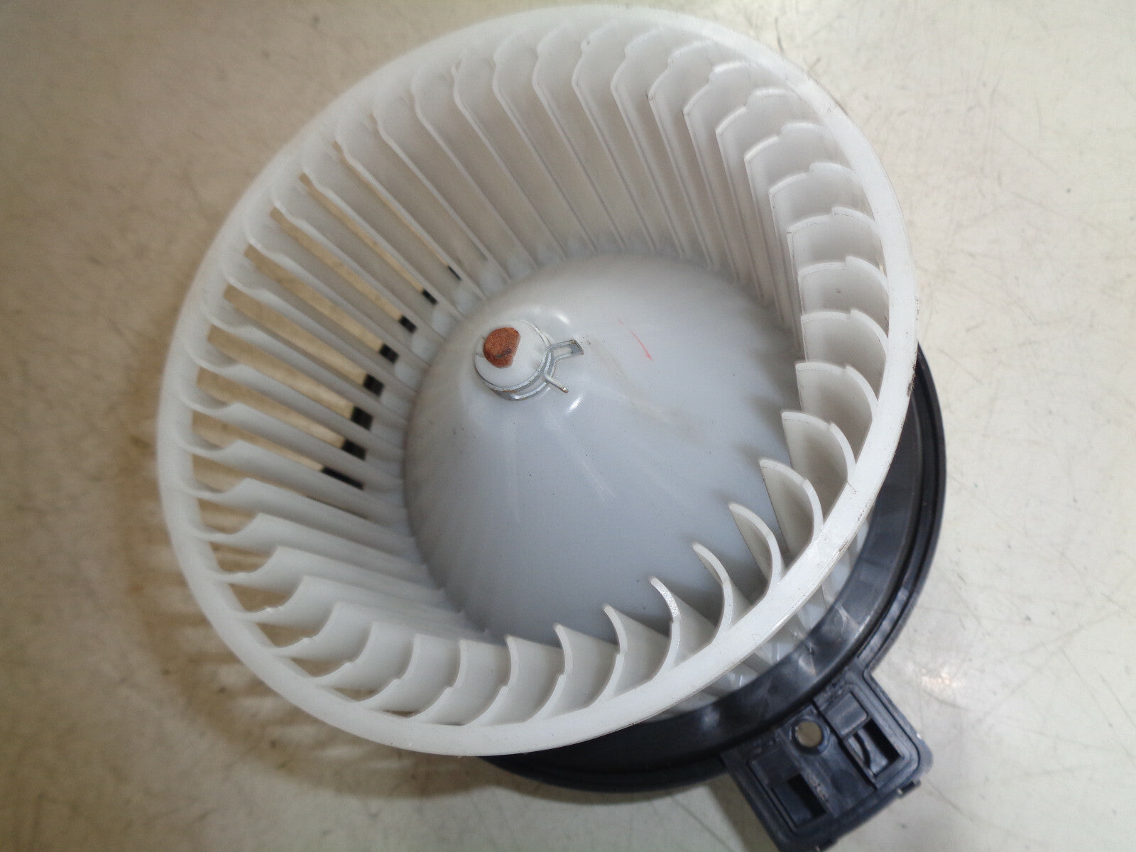 MAZDA 2 DJ MK3 2015 HEATER BLOWER MOTOR FAN ASSEMBLY 8727001630