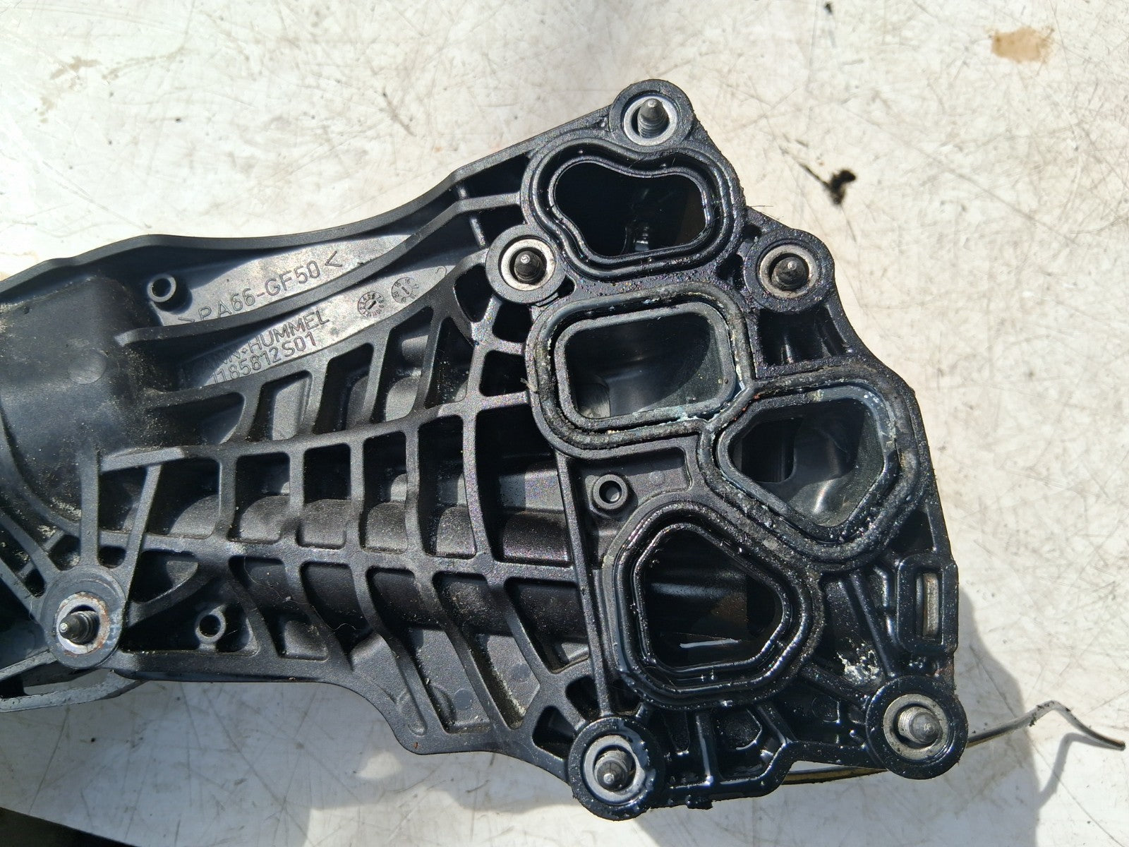 2018 BMW X1 F48 2.0 DIESEL OIL FILTER HOUSING 1185812S01