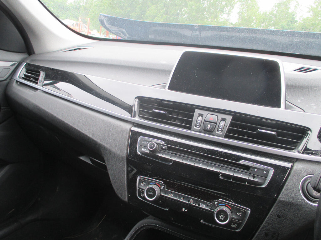 BMW X1 2018 F48 X DRIVE INTERIOR DASHBOARD MOULDING TRIM & VENTS PIANO BLACK