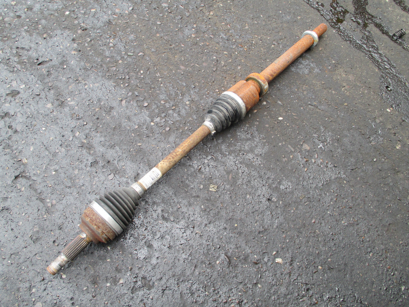 RENAULT CLIO MK4 2018 0.9 PETROL OSF DRIVER SIDE FRONT DRIVESHAFT 391009101R