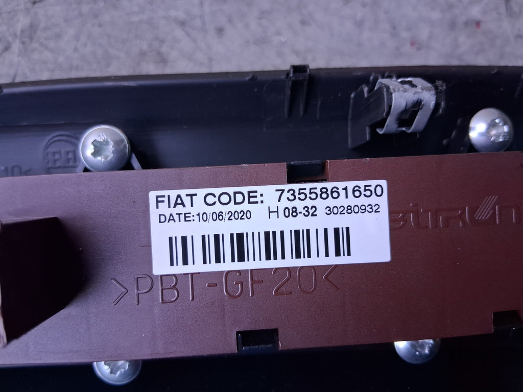 2021 PEUGEOT BOXER MK3 HAZARD SWITCH POWER SOCKET TRIM PANEL 7355861650