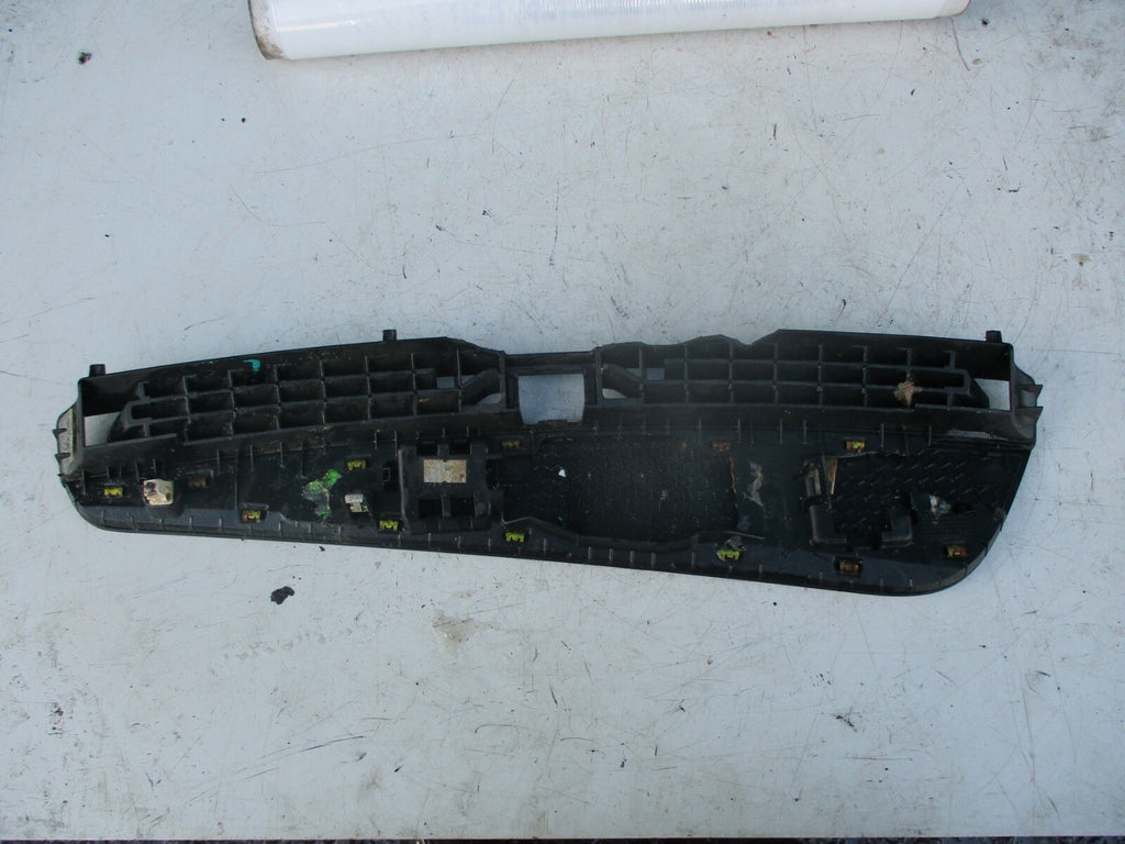 AUDI A3 8V S LINE 2017 INSTRUMENT DASH DEFROST VENT PANEL GRILL 8V2819635D