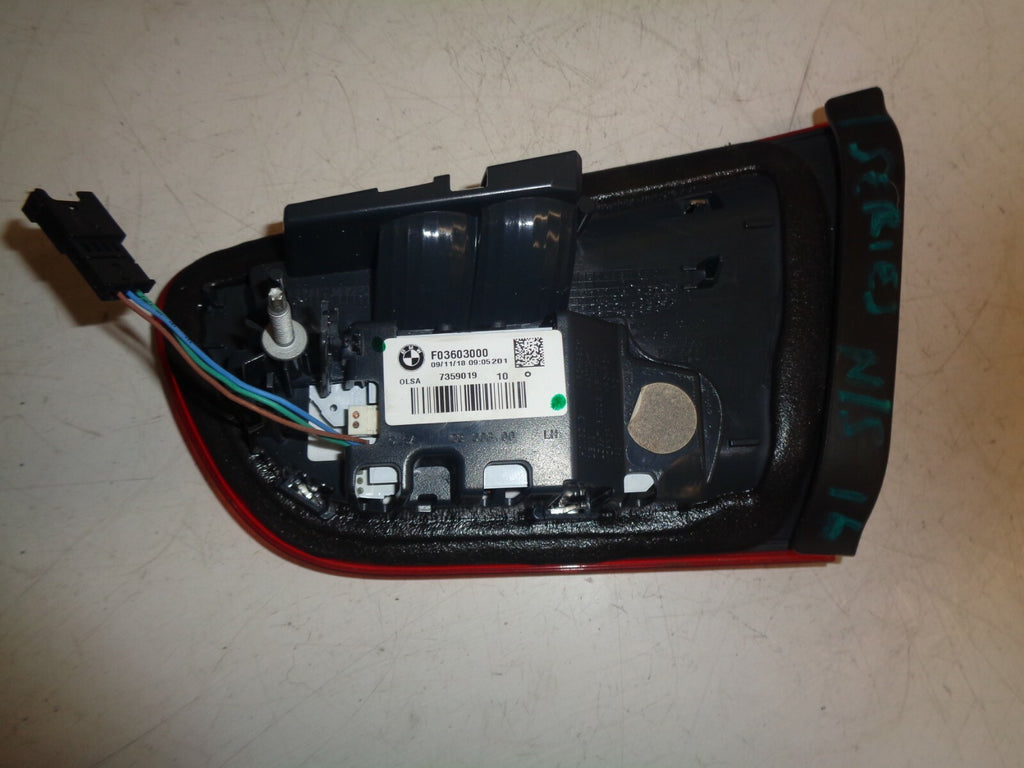 BMW 1 SERIES 2016 F20 F21 PASSENGER SIDE REAR INNER TAILGATE LIGHT 7359019