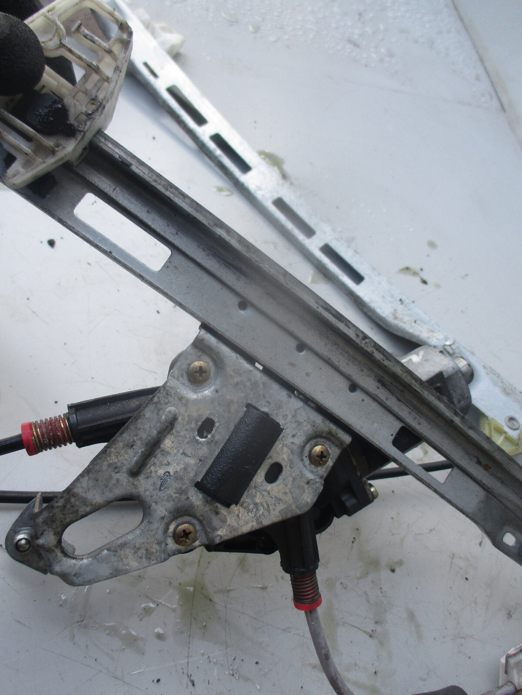 PEUGEOT 206 2006 OSF DRIVER SIDE FRONT WINDOW REGULATOR & MOTOR