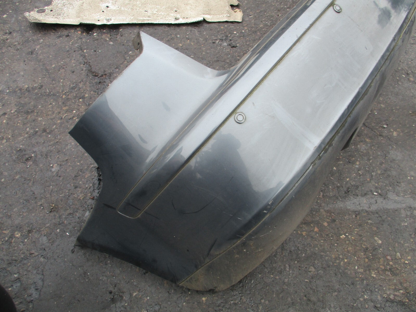 AUDI A3 8P 2006 PREFACELIFT REAR COMPLETE BUMPER PDC SENSOR GREY