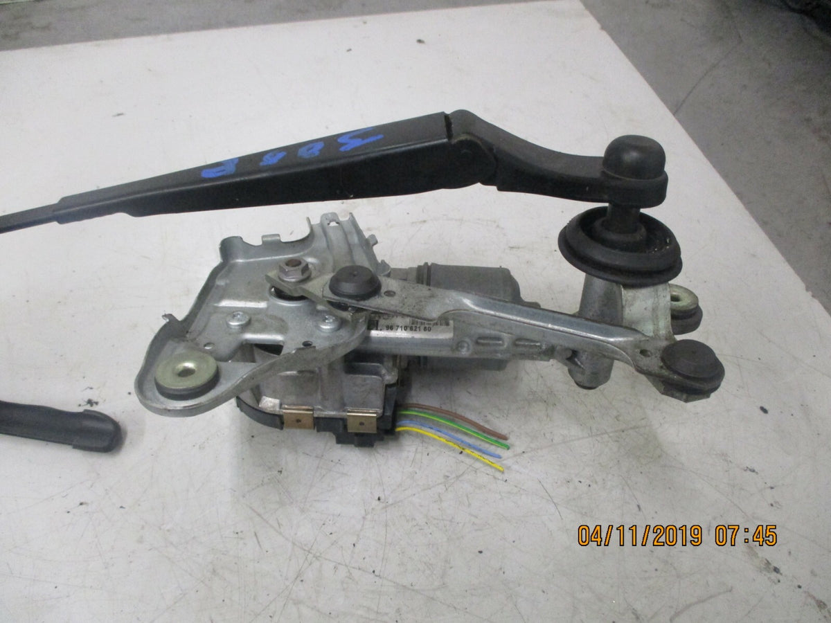 PEUGEOT 3008 2010 FRONT NS PASSENGER SIDE WIPER MOTOR 1397220576 3397021288