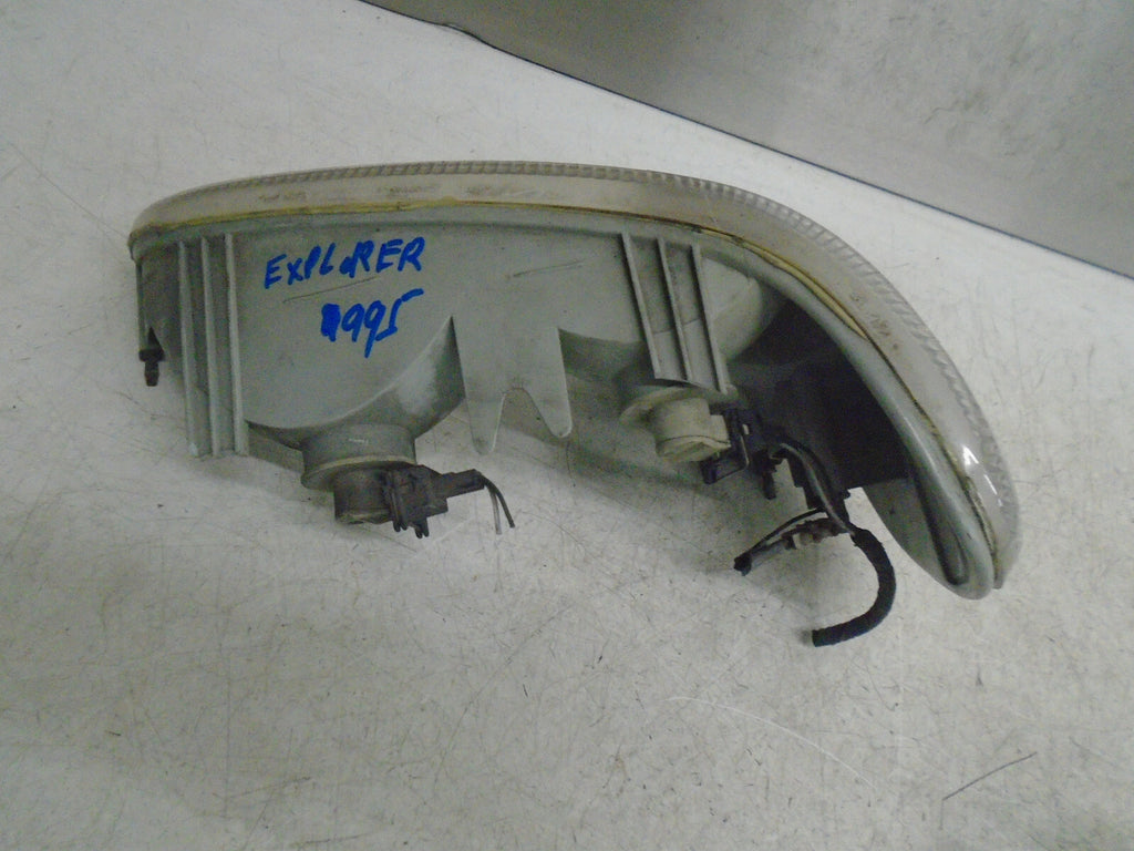 FORD EXPLORER 2000 OSF DRIVER SIDE FRONT HEADLIGHT HEADLAMP