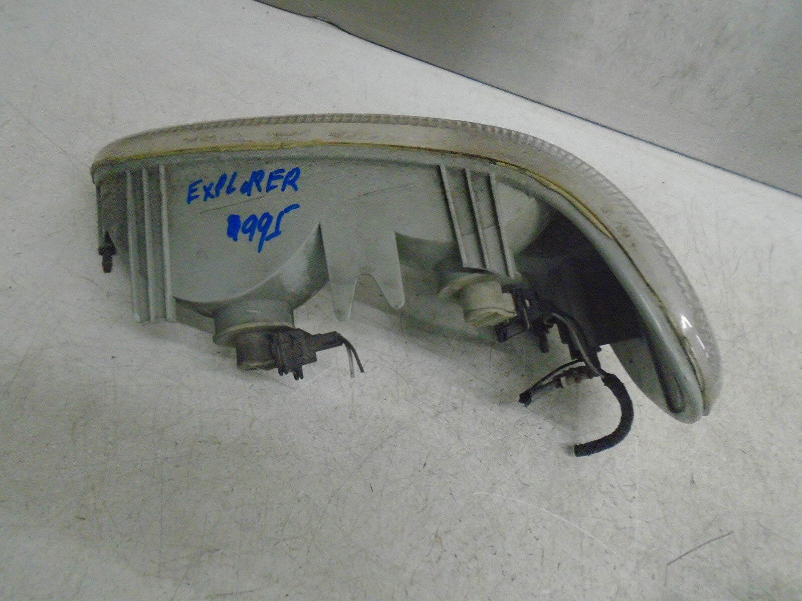 FORD EXPLORER 2000 OSF DRIVER SIDE FRONT HEADLIGHT HEADLAMP