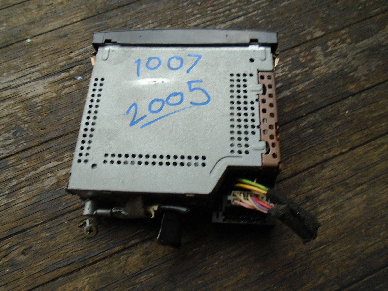 PEUGEOT 1007 2006 MK1 RADIO CD PLAYER STEREO HEAD UNIT 96599990XT