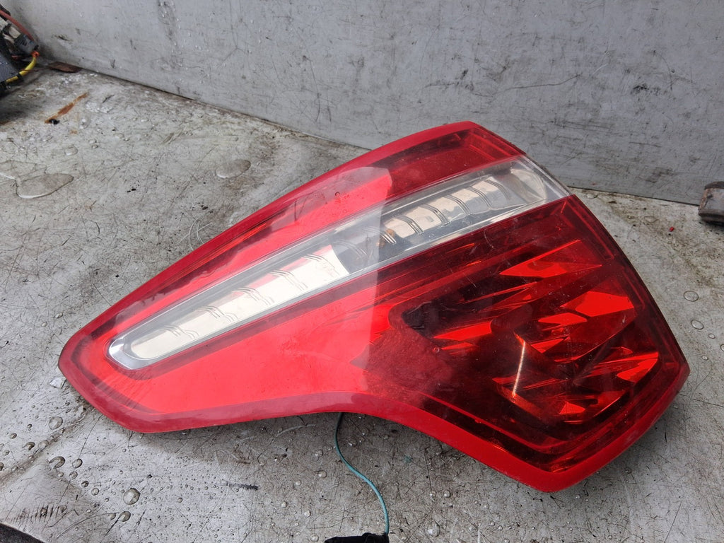 2010 CITROEN C4 PICASSO NSR PASSENGER SIDE REAR LEFT TAIL LIGHT 9653547580