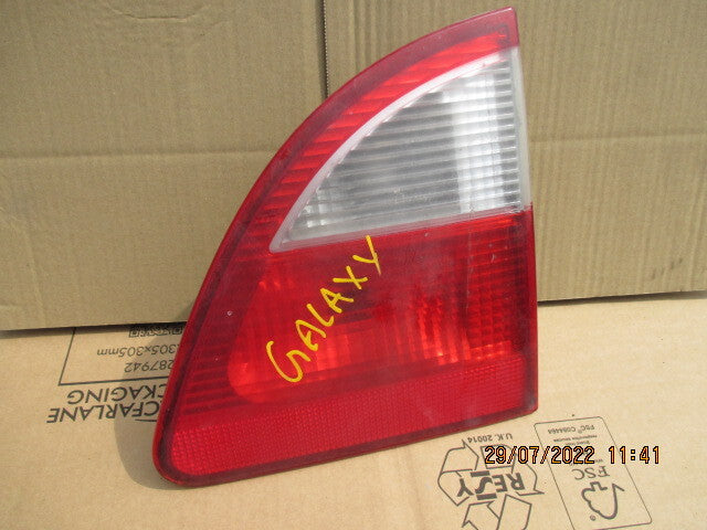 FORD GALAXY MK2 2005 OSR DRIVER SIDE REAR INNER TAIL LIGHT 7M3945257A