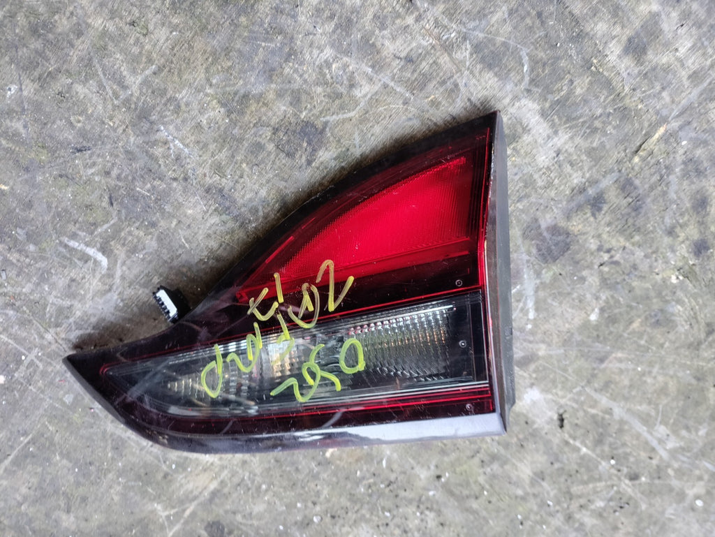 VAUXHALL ZAFIRA C MK3 OSR DRIVER SIDE INNER TAIL LIGHT 39028597