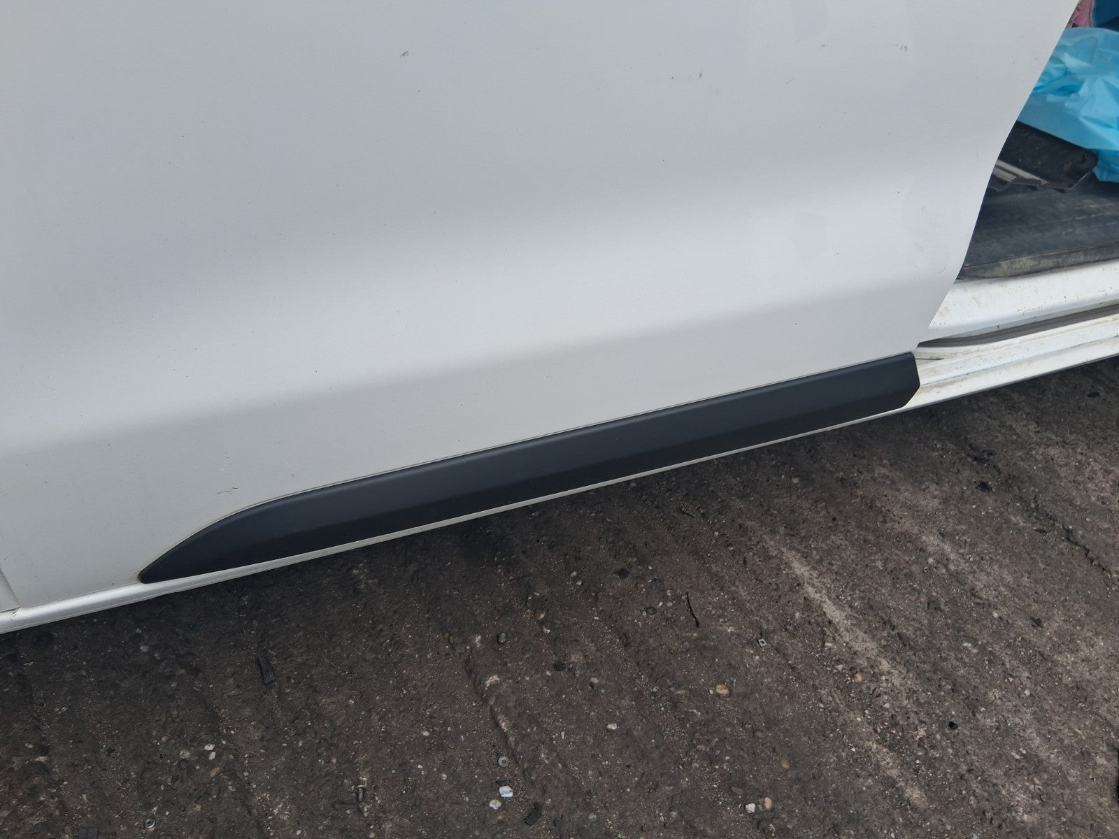 2019 CITROEN DISPATCH VIVARO MK3 NSF PASSENGER SIDE FRONT DOOR MOULDING TRIM