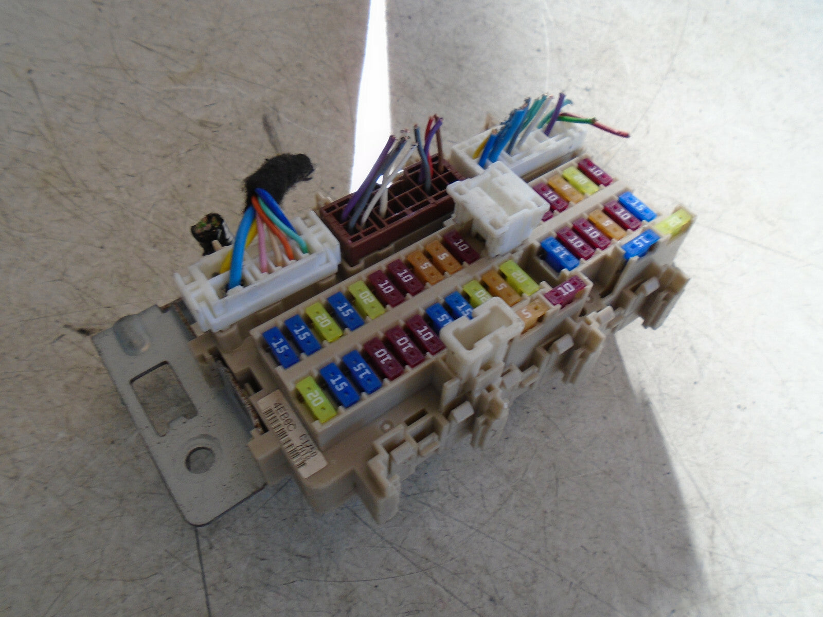 NISSAN QASHQAI J11 2017 1.5 DIESEL FUSE RELAY BOX