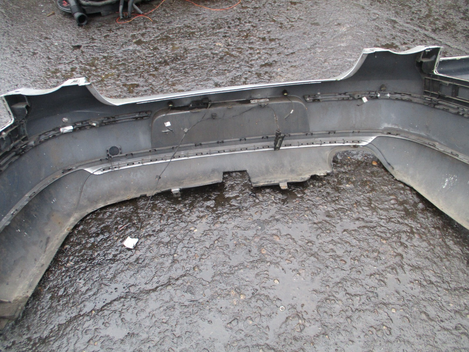 VW VOLKSWAGEN PASSAT B6 2009 REAR COMPLETE BUMPER SILVER