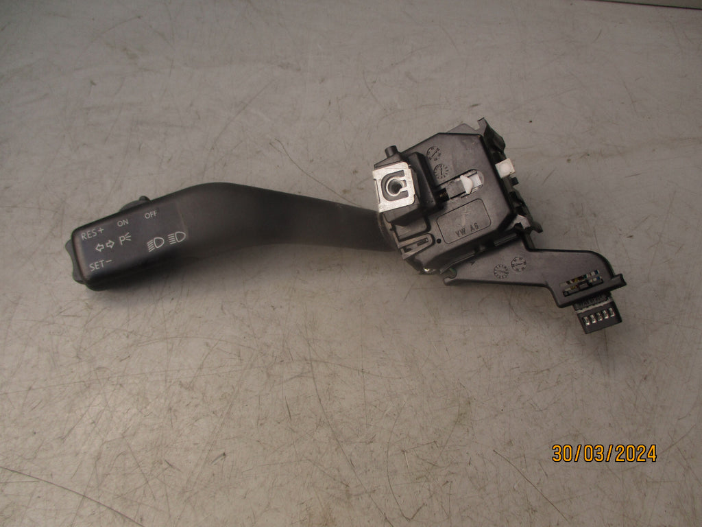 2005 VOLKSWAGEN GOLF MK5 WIPER AND INDICATOR STALKS 1K0953519A 1K0953513A
