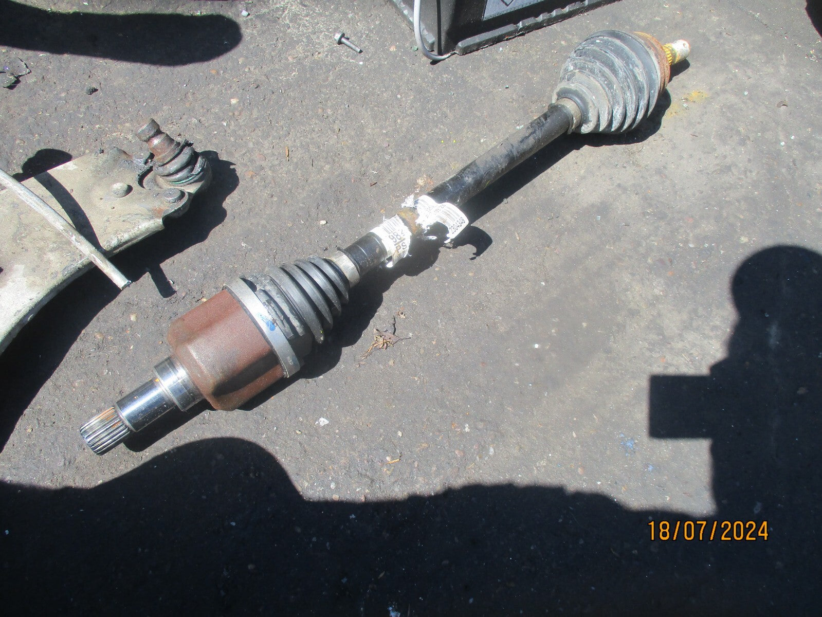 CITROEN C4 MK3 2023 1.2 PETROL NSF PASSENGER SIDE FRONT DRIVESHAFT 9824878280