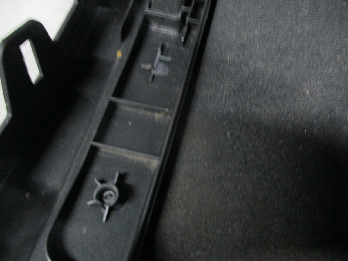 AUDI A3 8V S LINE 2017 INTERIOR STORAGE COMPARTMENT GLOVE BOX GLOVEBOX LID ONLY