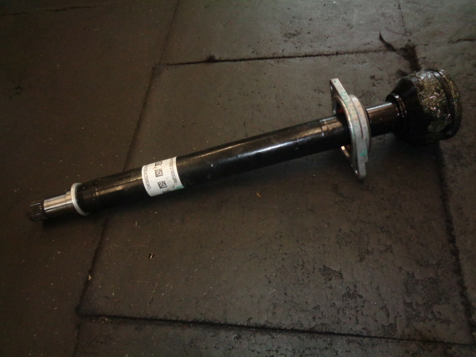 MERCEDES BENZ GLA MK1  X156 2019 DRIVER SIDE FRONT DRIVESHAFT A2463600274